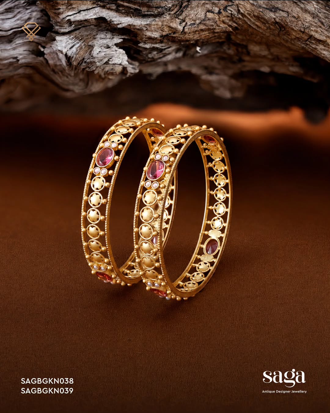 Saga gold bangles